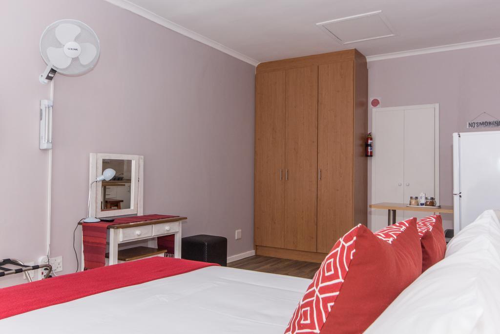 10 Windell Self Catering Accommodation Дурбанвиль Экстерьер фото